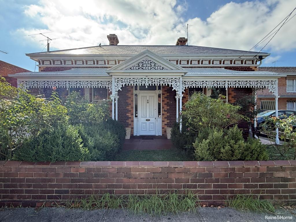 34 Grosvenor St, Moonee Ponds, VIC 3039