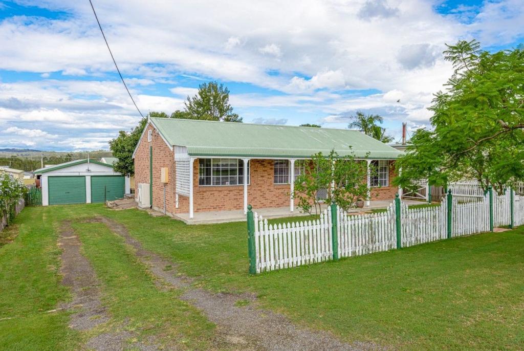 33 Middle St, East Branxton, NSW 2335