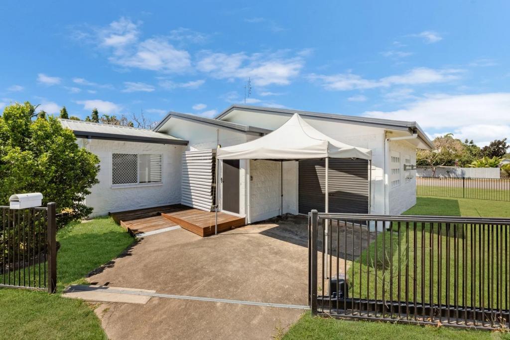 33 Flowers St, Railway Estate, QLD 4810