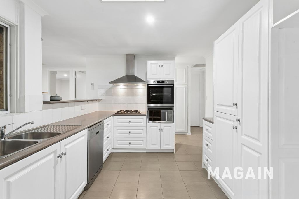 31 Horn Dr, Happy Valley, SA 5159