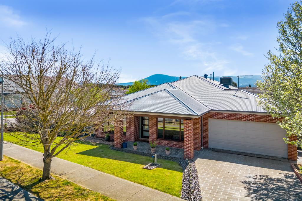 49 SAUNDERS RD, NEW GISBORNE, VIC 3438