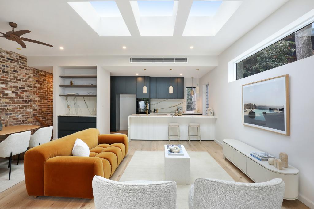 17b Colleen Gr, Wollongong, NSW 2500