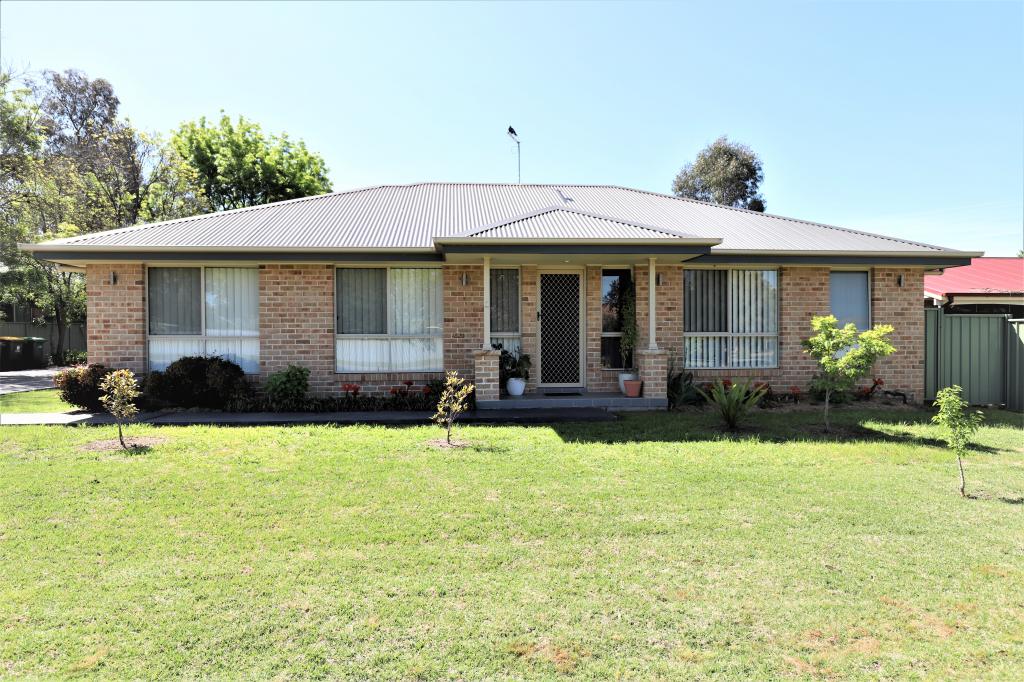 1/173 ADAMS ST, COOTAMUNDRA, NSW 2590