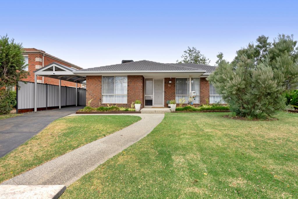 23 Clifton Dr, Bacchus Marsh, VIC 3340