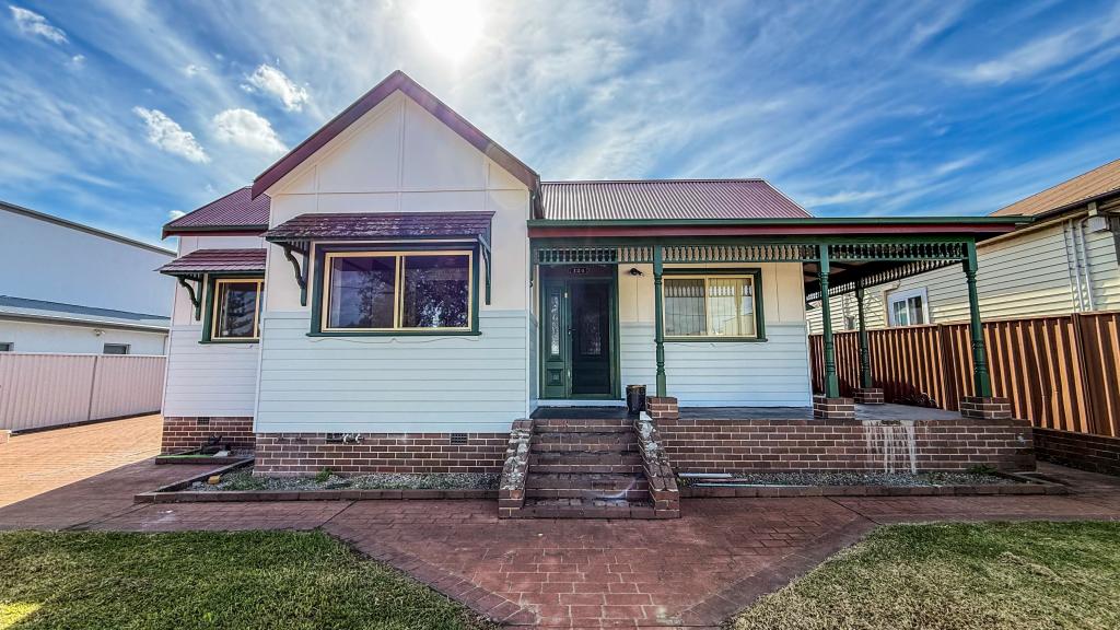 124 ORCHARDLEIGH ST, OLD GUILDFORD, NSW 2161