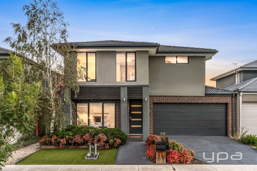 17 Leroy Cres, Point Cook, VIC 3030