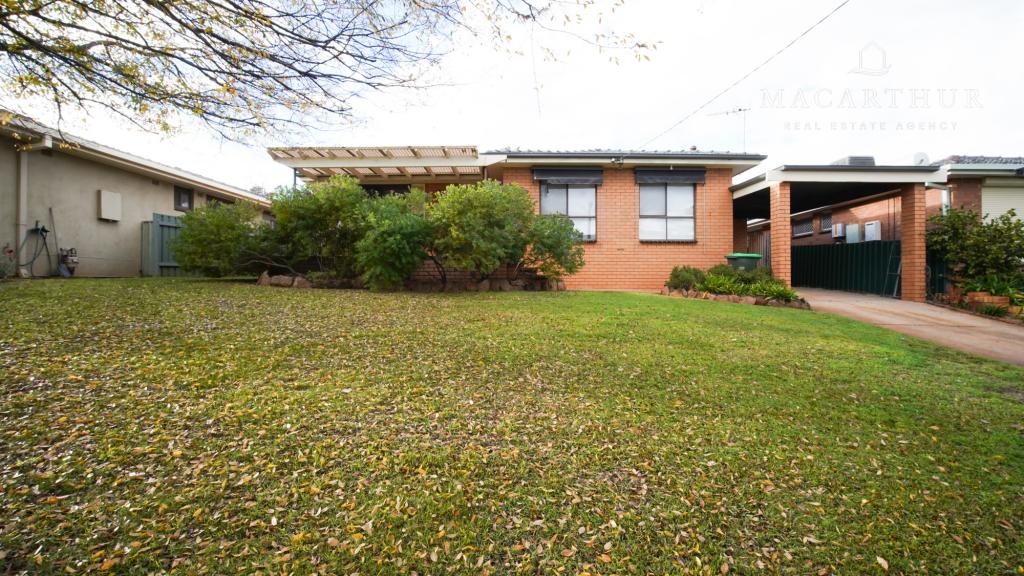 7 Buchhorn St, Tolland, NSW 2650