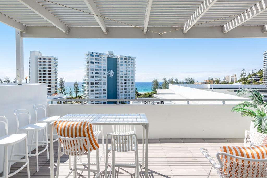1140/1 Ocean St, Burleigh Heads, QLD 4220