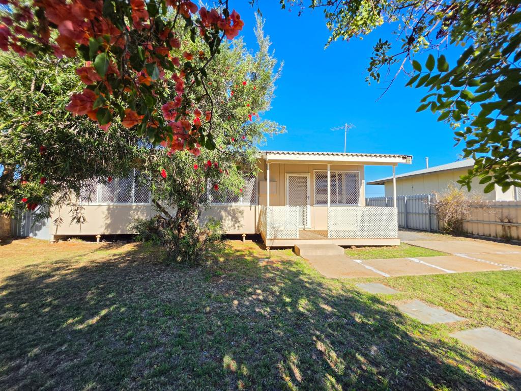 3 Stroud St, South Carnarvon, WA 6701