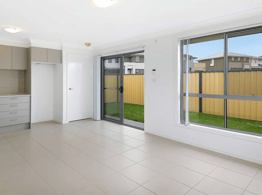 30A CHANGSHA RD, EDMONDSON PARK, NSW 2174