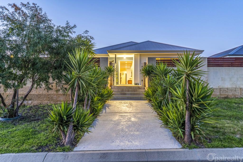 4 Orelia St, Madora Bay, WA 6210