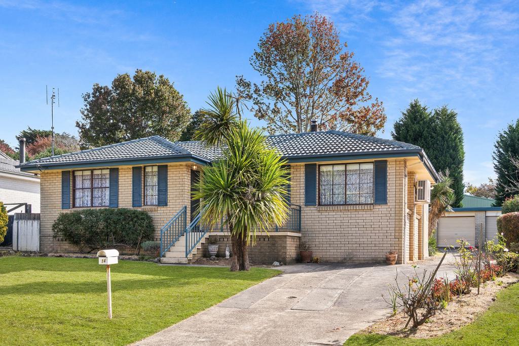 14 Merrett Dr, Moss Vale, NSW 2577