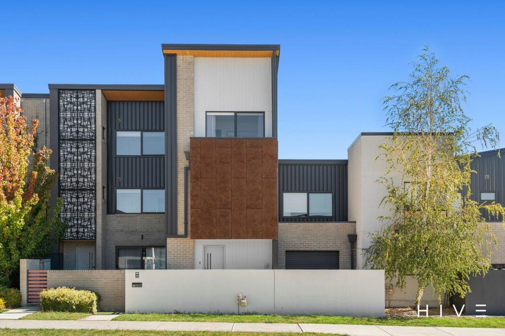 17 Harold White Ave, Coombs, ACT 2611