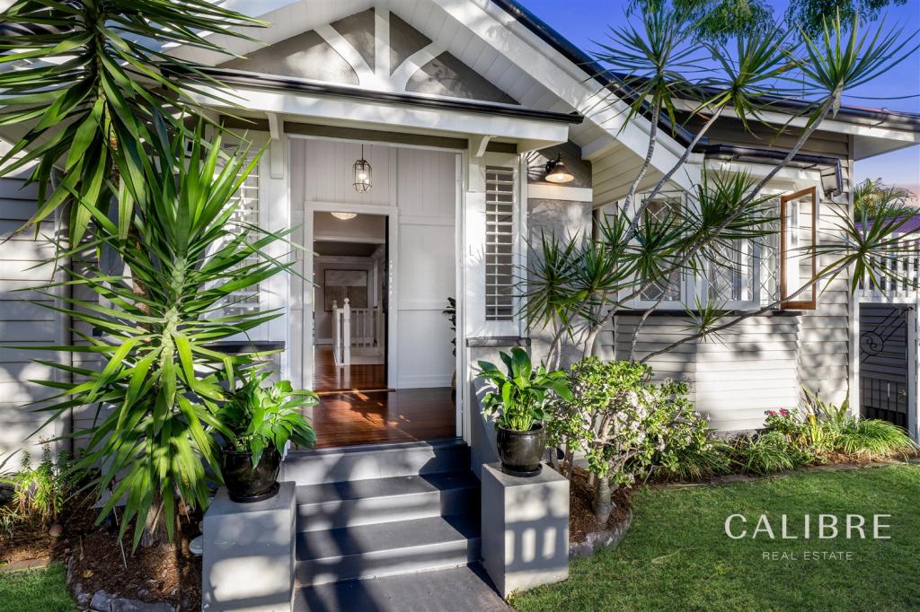 8 Davies Rd, Ashgrove, QLD 4060