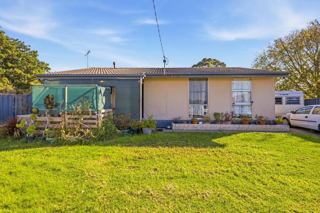 8 Cooper Ct, Sale, VIC 3850