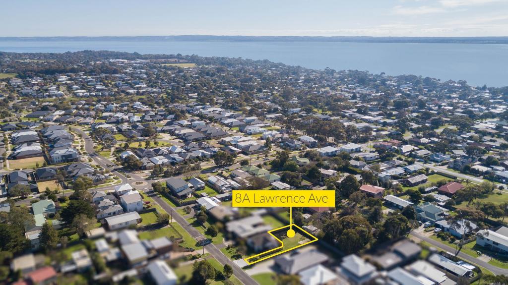 8a Lawrence Ave, Cowes, VIC 3922