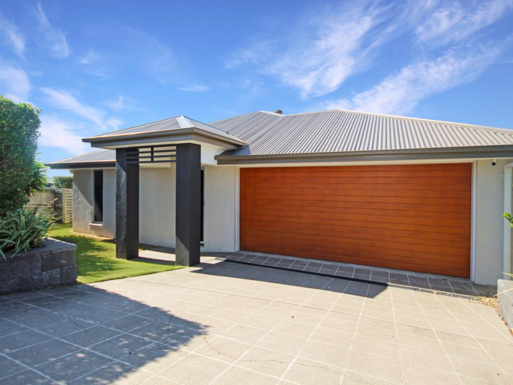 24 Grand Canyon Dr, Springfield Lakes, QLD 4300