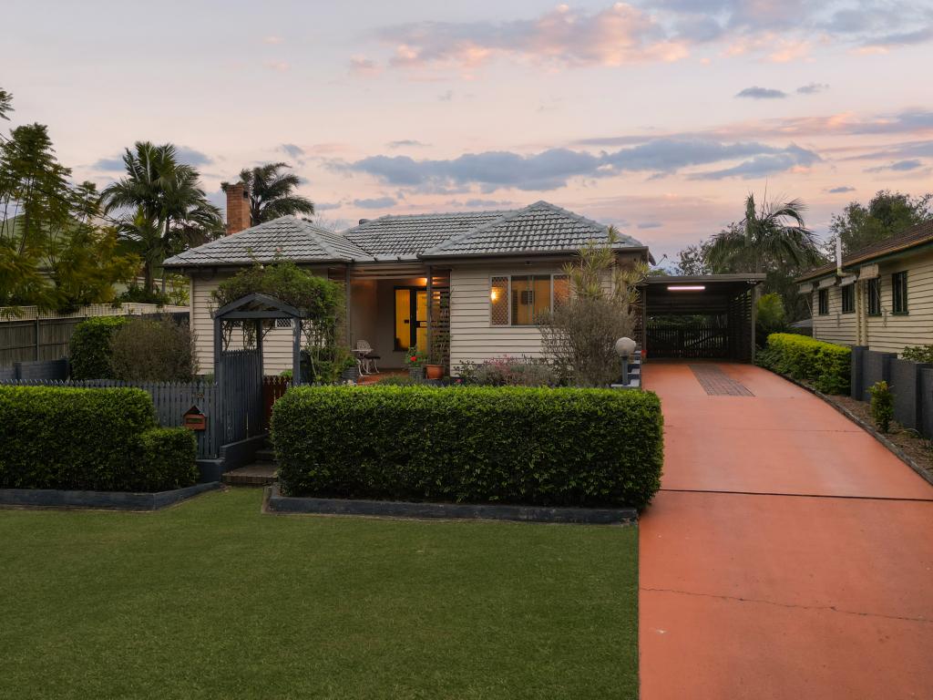 19 Deebing St, West Ipswich, QLD 4305