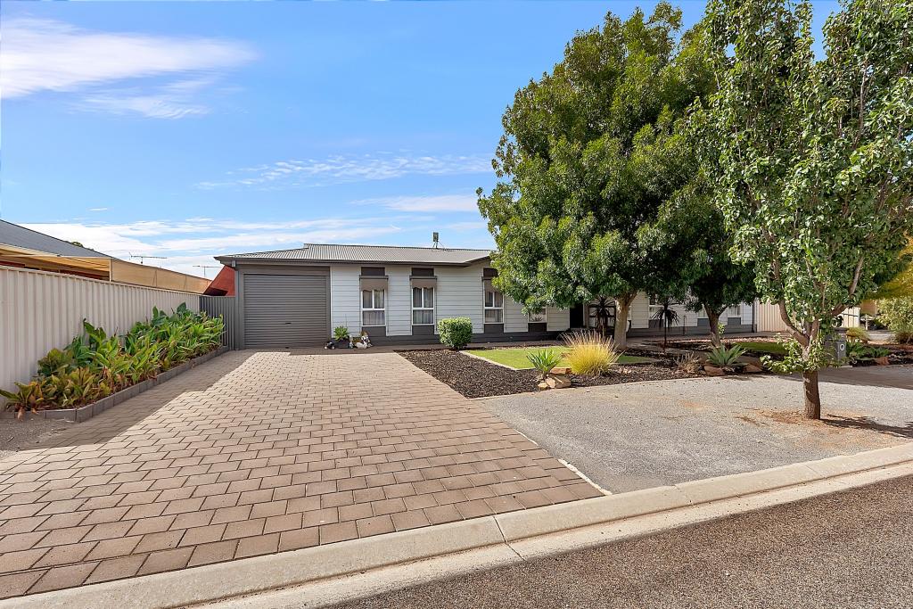 25 Cairns Cres, Riverton, SA 5412