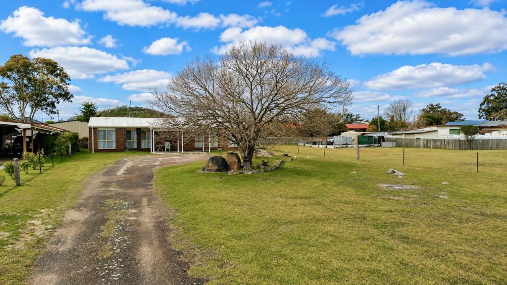 9 Talc St, Stanthorpe, QLD 4380