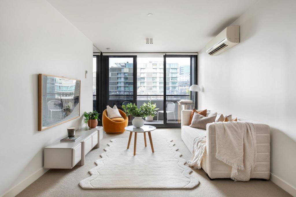 517/74 Queens Rd, Melbourne, VIC 3004