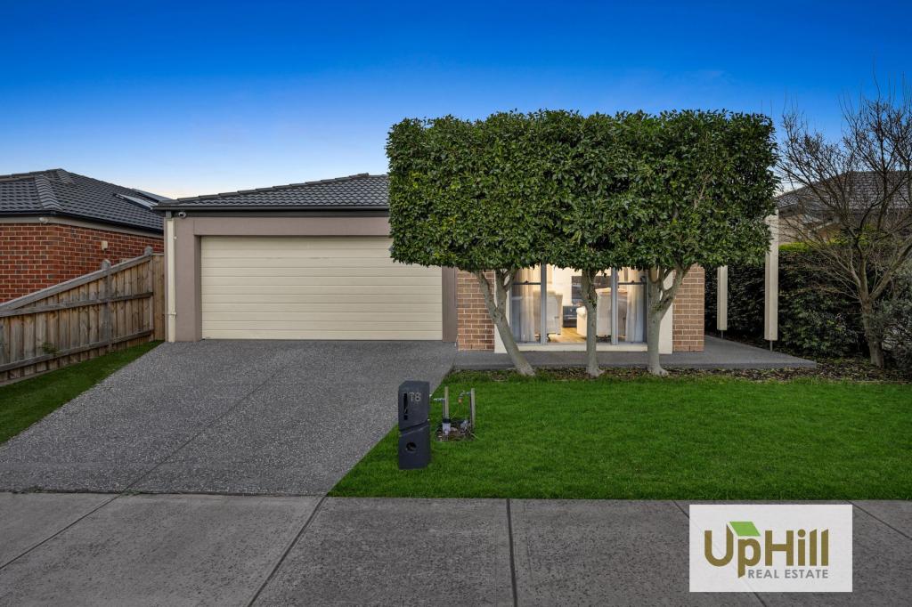 18 NAAS RD, CLYDE NORTH, VIC 3978