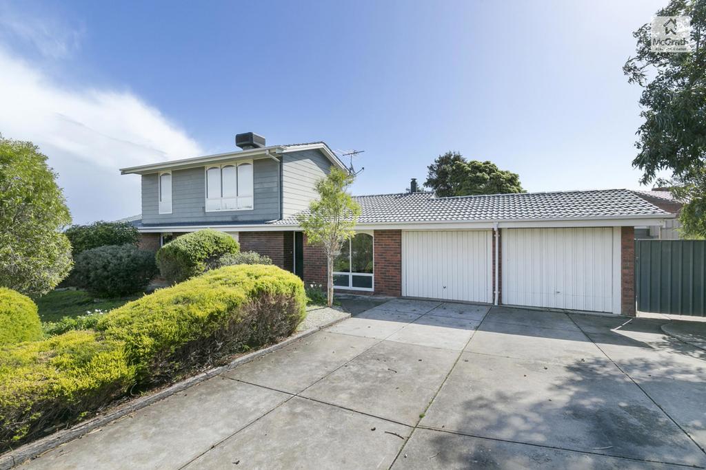 16 Dutchman Dr, Hallett Cove, SA 5158