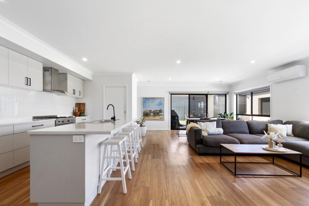 29 Swan Lake Dr, Sale, VIC 3850