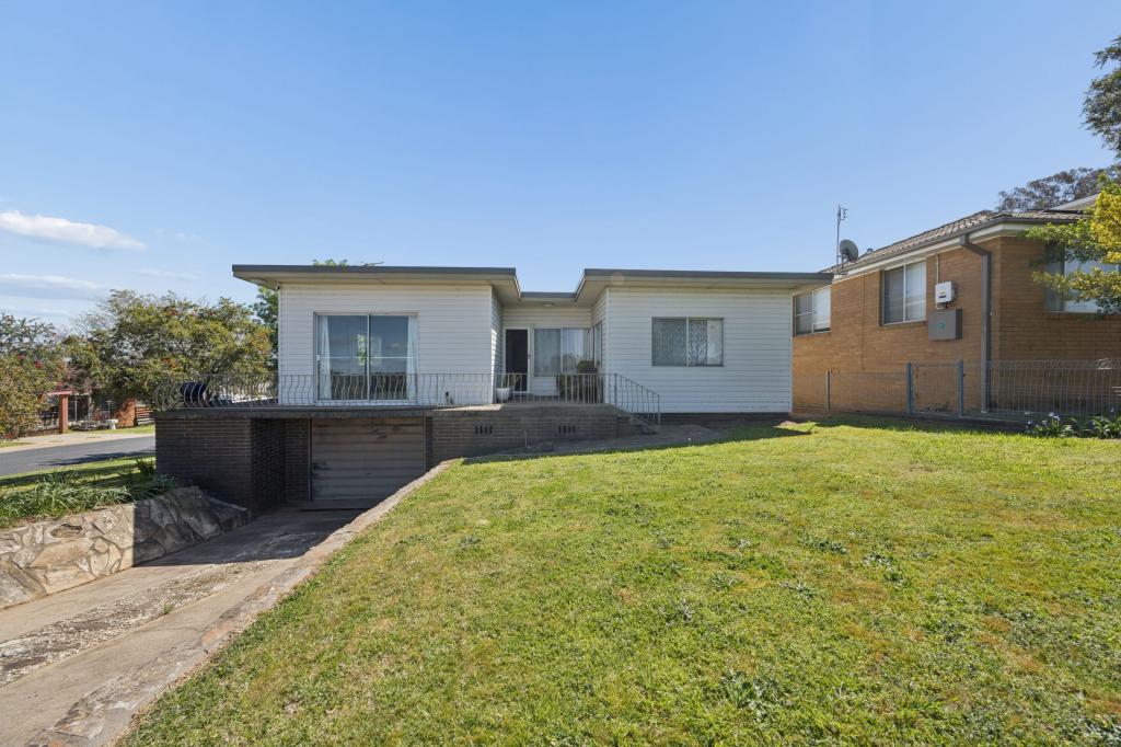 65 Elizabeth St, Young, NSW 2594