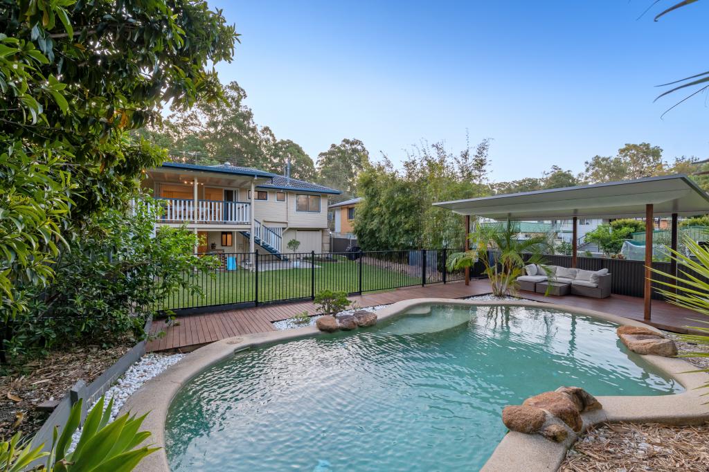 24 Tombondan Cres, Ferny Hills, QLD 4055