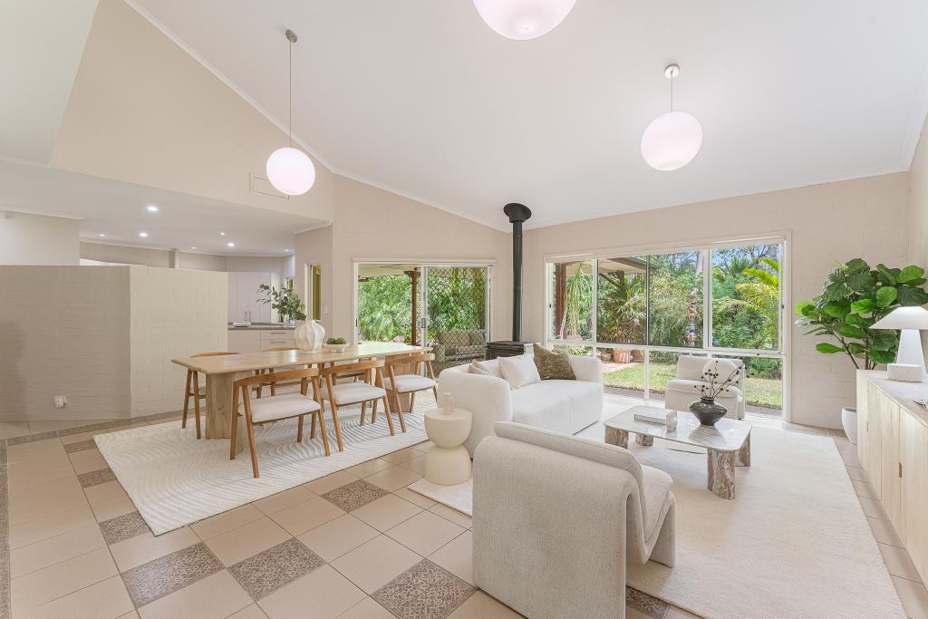 39 Tinarra Cres, Kenmore Hills, QLD 4069