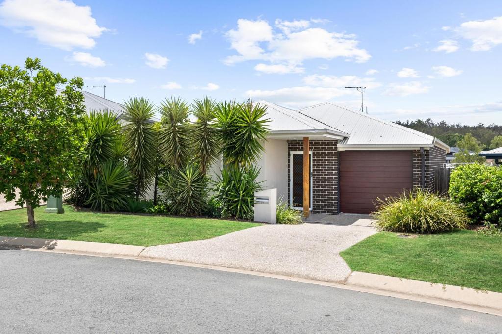 29 Scheyville Cres, South Ripley, QLD 4306