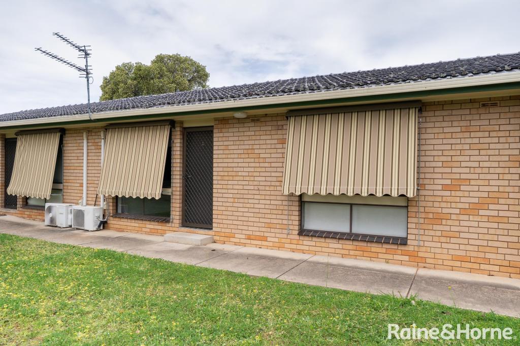 2/2 Inglis St, Lake Albert, NSW 2650