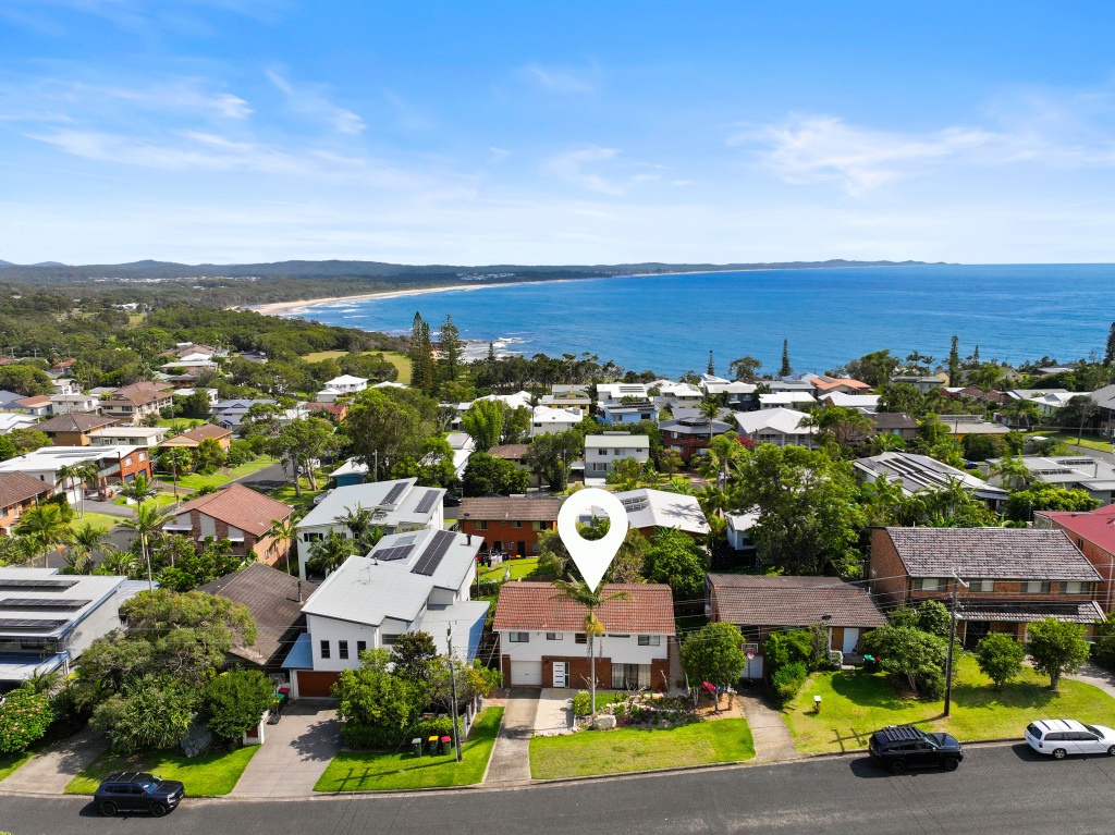 8 Third Ave, Bonny Hills, NSW 2445