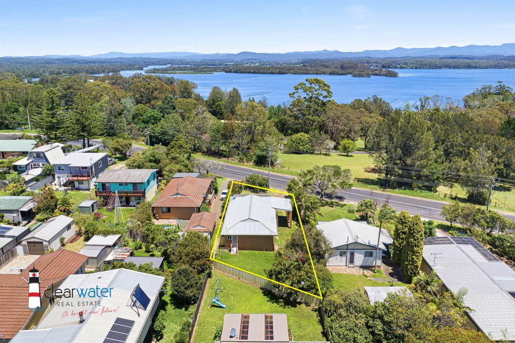 10 HECTOR MCWILLIAM DR, TUROSS HEAD, NSW 2537