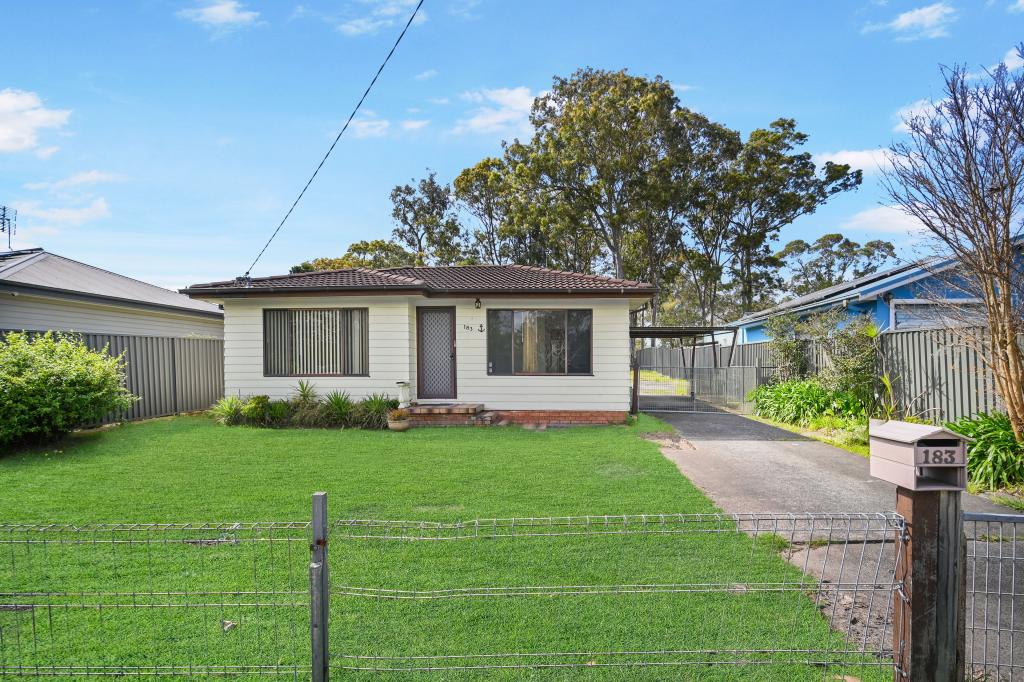 183 Pacific Hwy, Charmhaven, NSW 2263