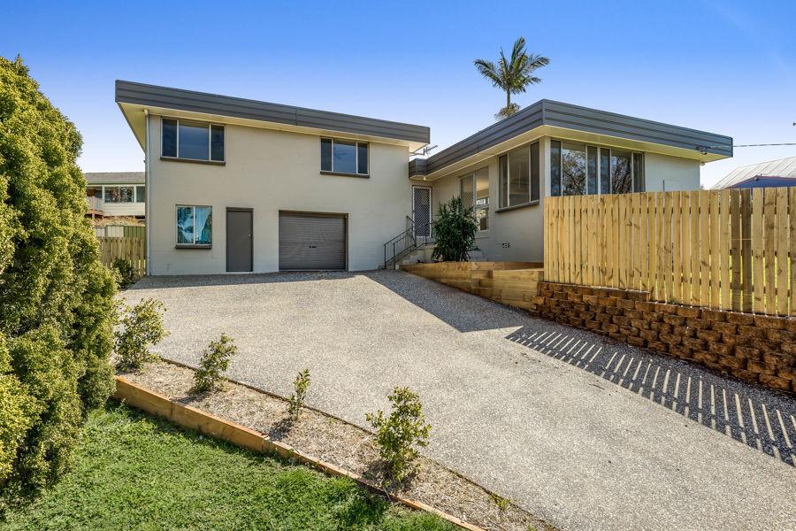69 Holberton St, Rockville, QLD 4350