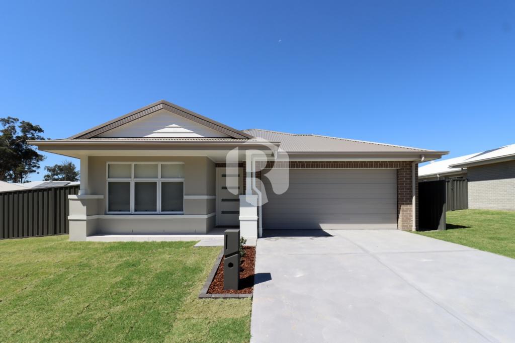 14 Karinyup Cct, Heddon Greta, NSW 2321