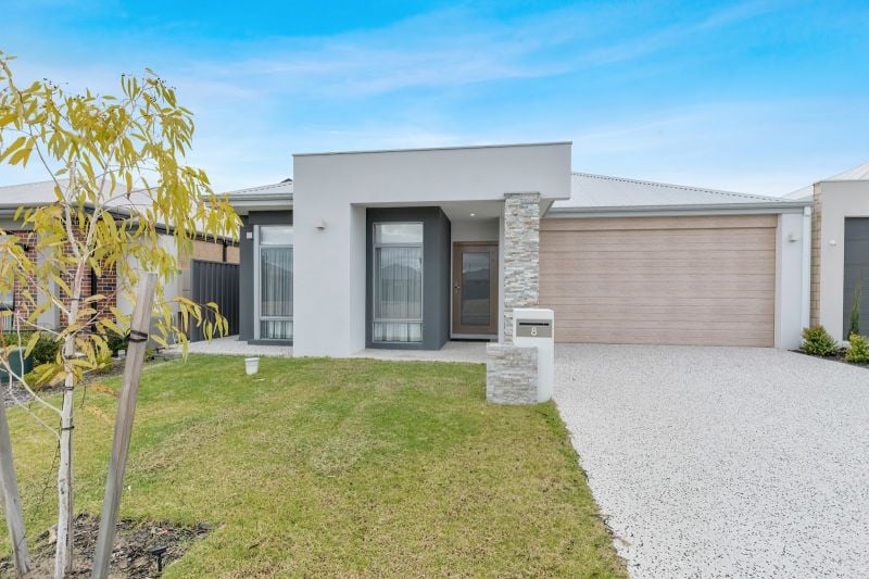 8 Nyabing App, Treeby, WA 6164