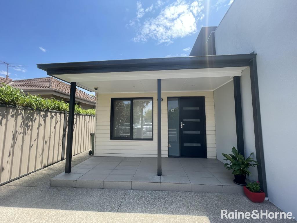 54 Williamstown Rd, Kingsville, VIC 3012