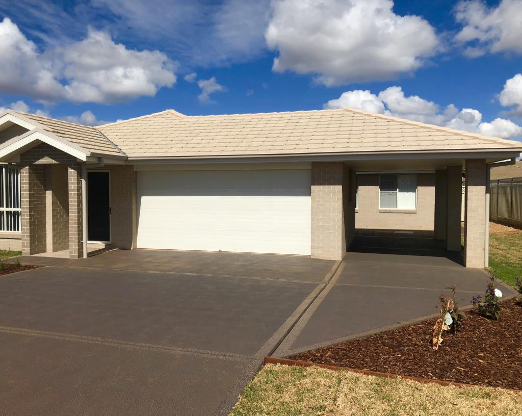 68a Champagne Dr, Dubbo, NSW 2830