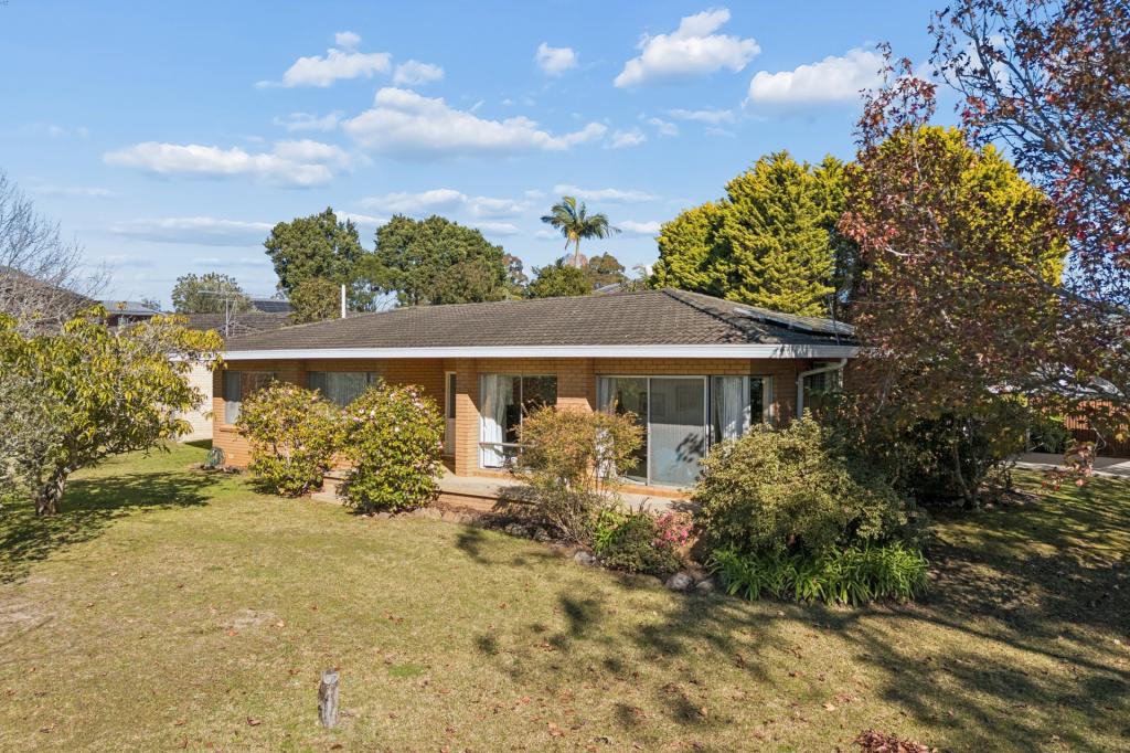 3 WHITMONT CRES, ST IVES CHASE, NSW 2075