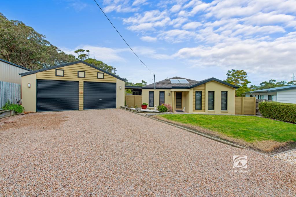 64 Robin St, Lakes Entrance, VIC 3909