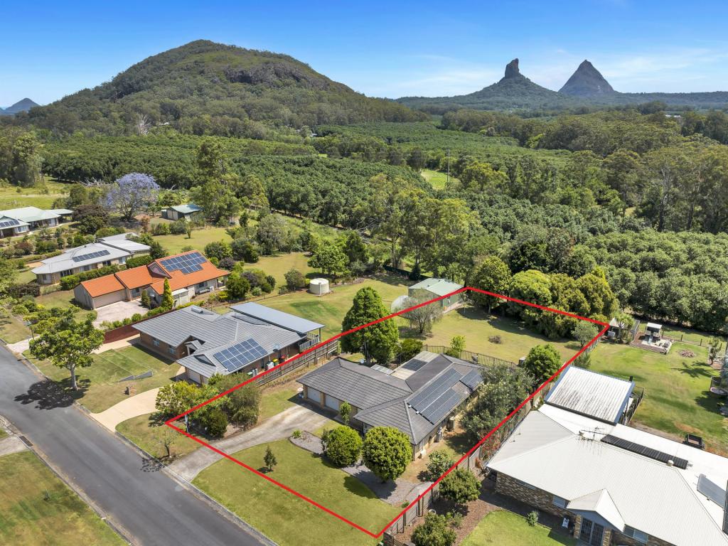 3 Jacaranda Cl, Glass House Mountains, QLD 4518