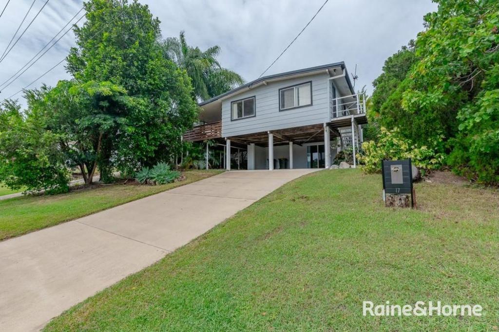 17 Kin Kora Dr, Kin Kora, QLD 4680