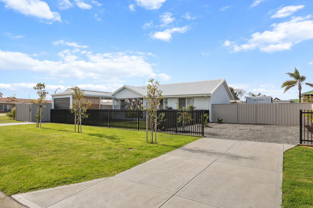 1 Allen Cl, Rockingham, WA 6168