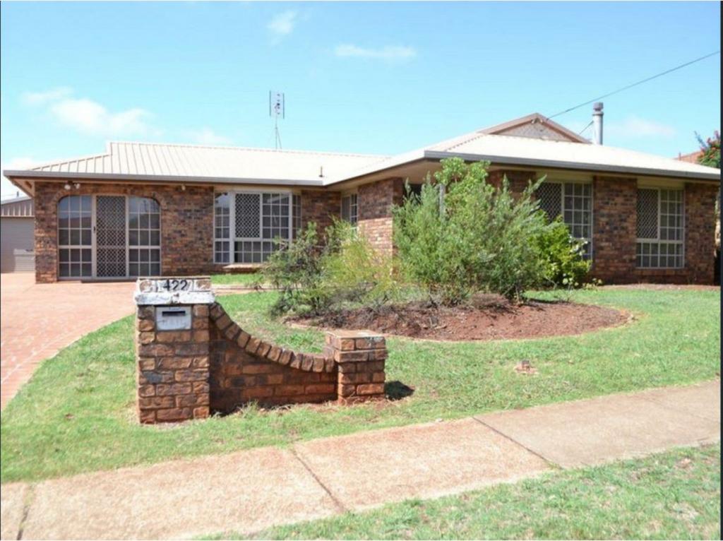 422 Stenner St, Kearneys Spring, QLD 4350