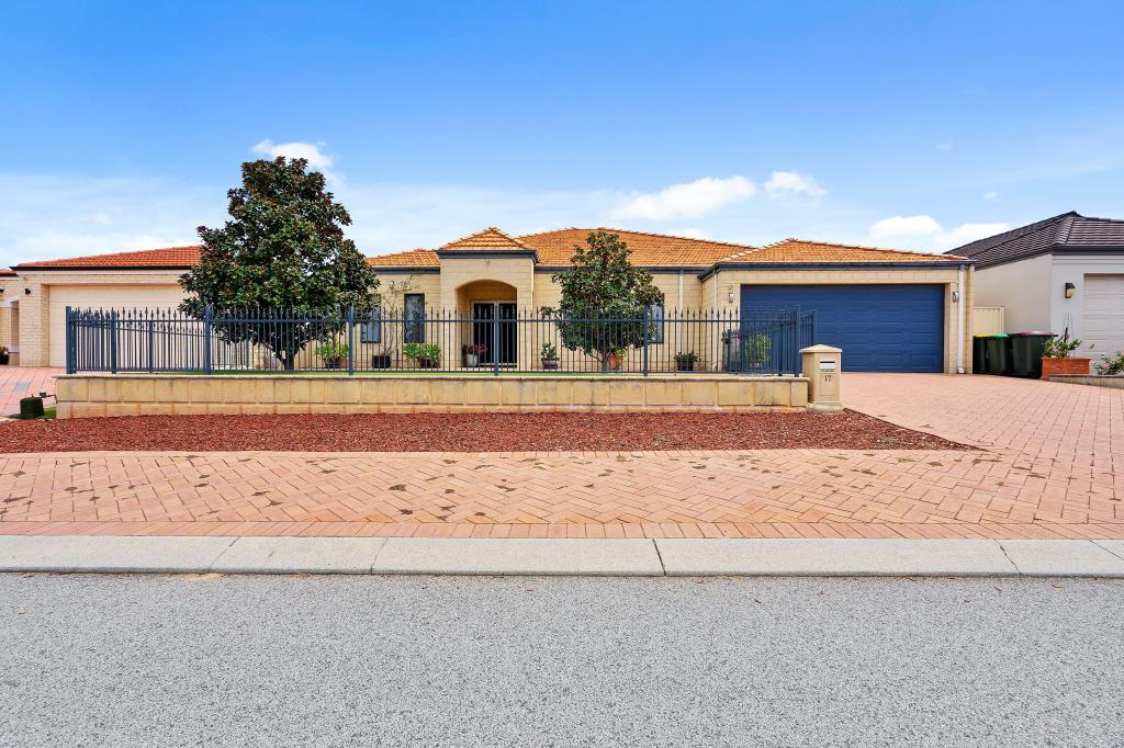 17 Rossmore Dr, Madeley, WA 6065