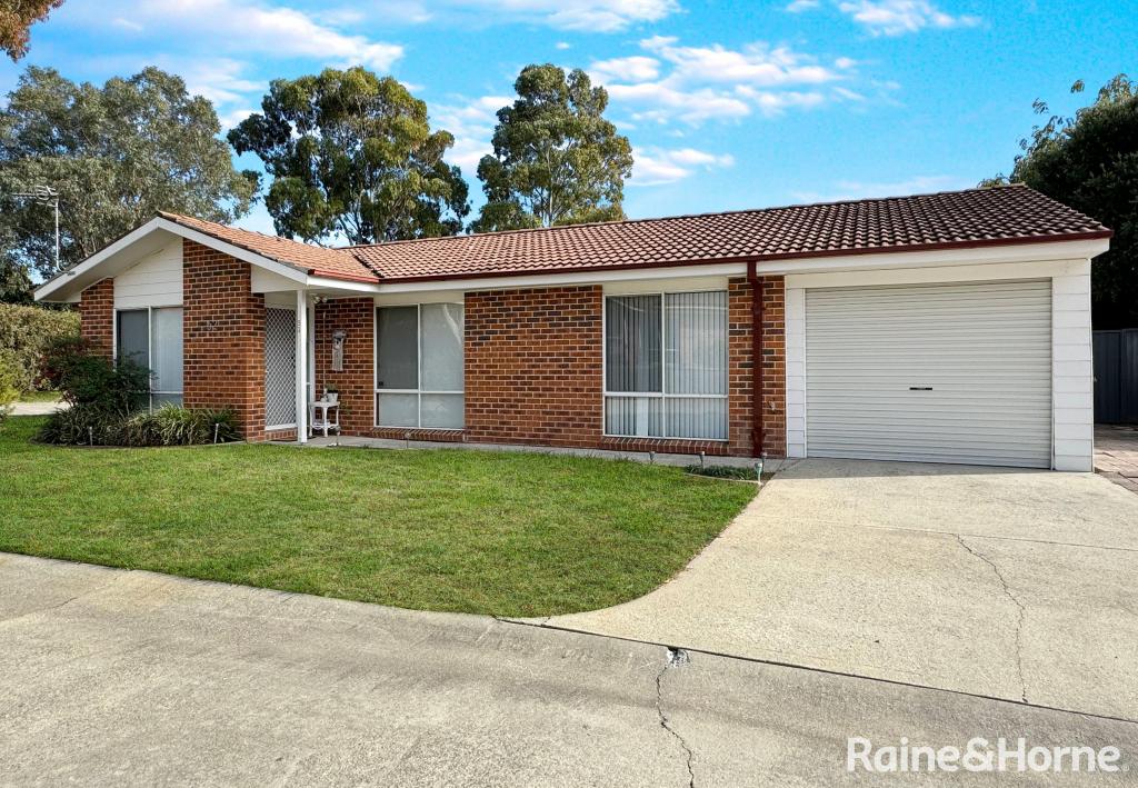 52/67 Ern Florence Cres, Theodore, ACT 2905