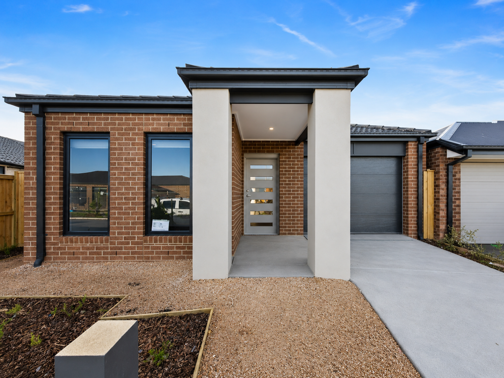70 Penstone Cres, Lara, VIC 3212